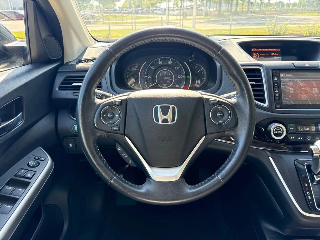 Used 2016 White Diamond Pearl Honda EX-L image 19