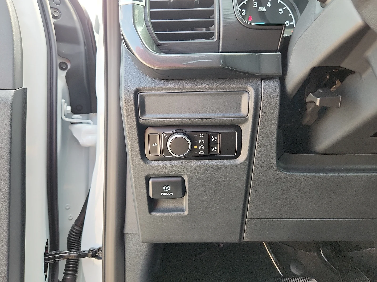 New 2026 Oxford White Ford STX image 16
