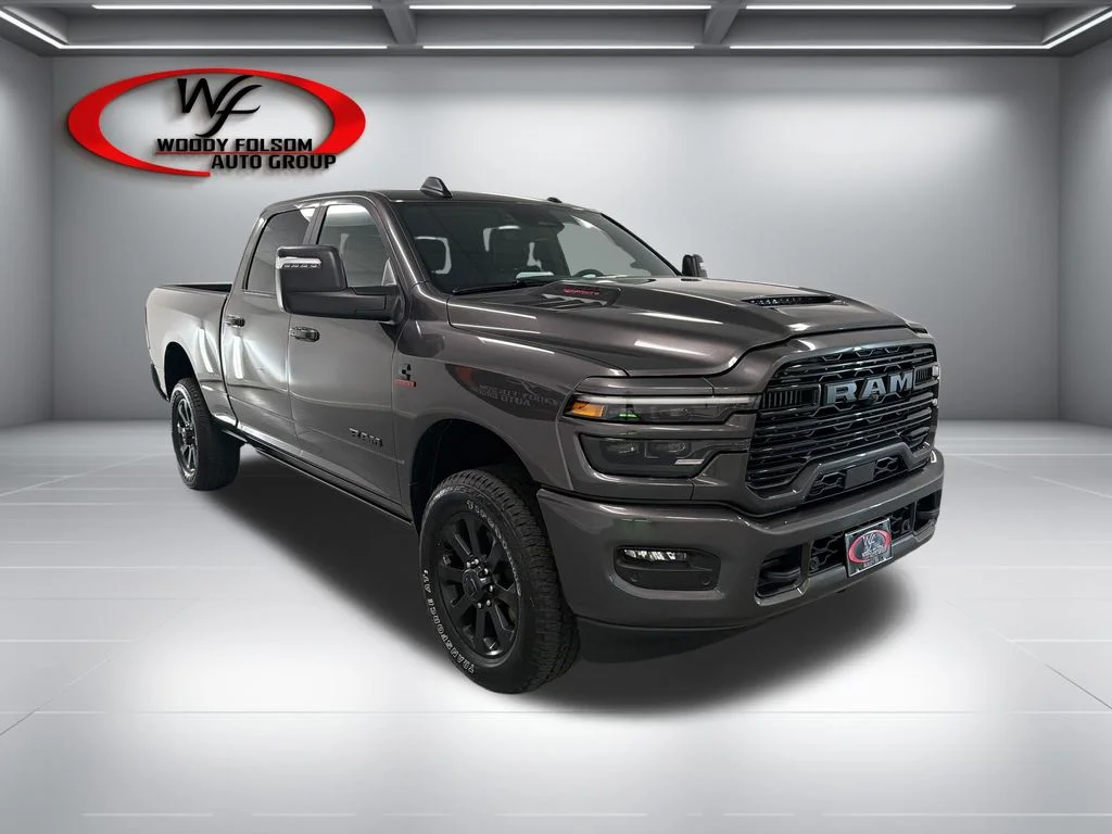 New 2026 Granite Crystal Metallic Clear-Coat Exterior Paint RAM Laramie image 3