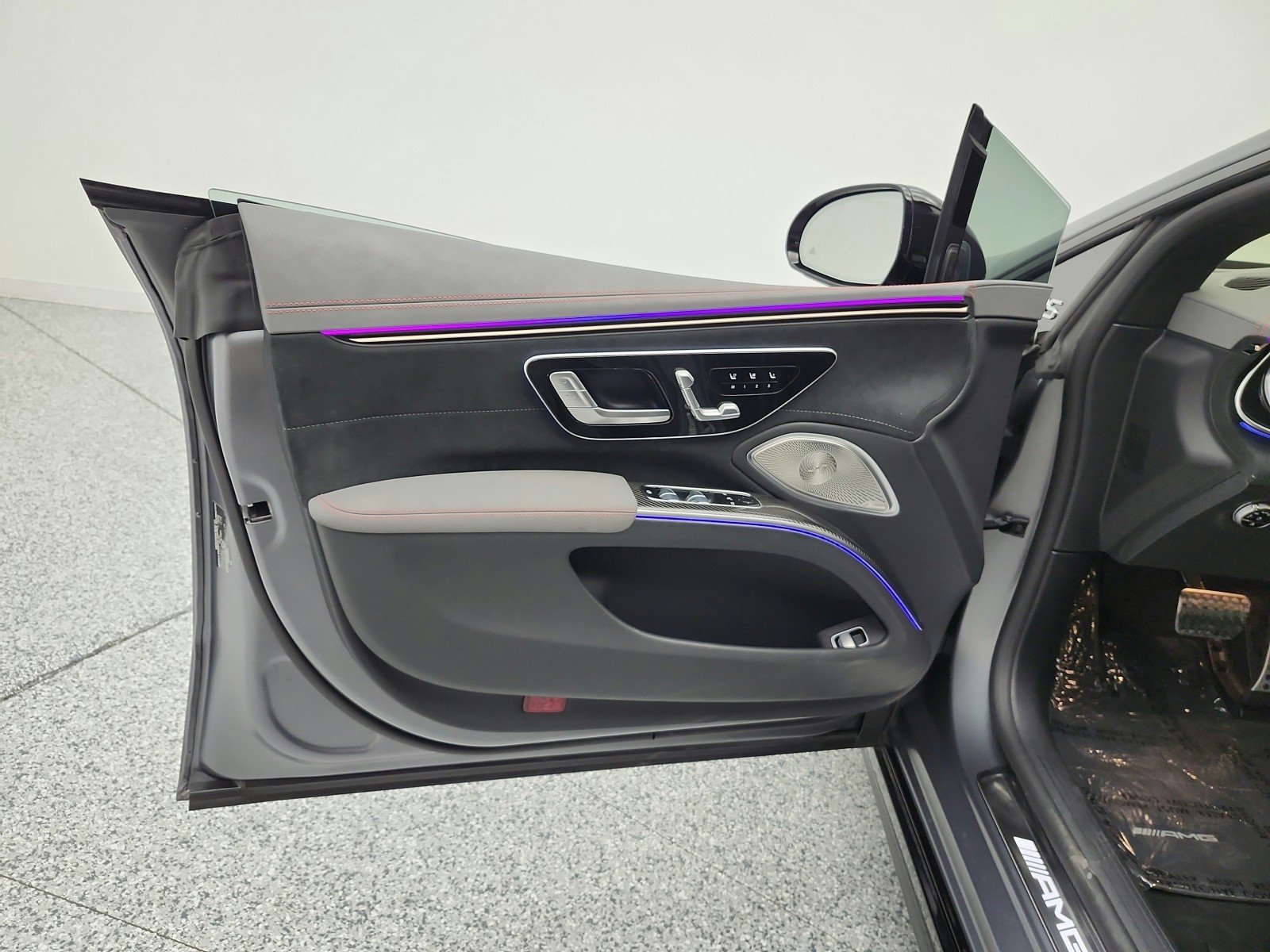 Used 2023 MANUFAKTUR Selenite Grey Magno Mercedes-Benz AMG® EQS 4MATIC+ Sedan image 15