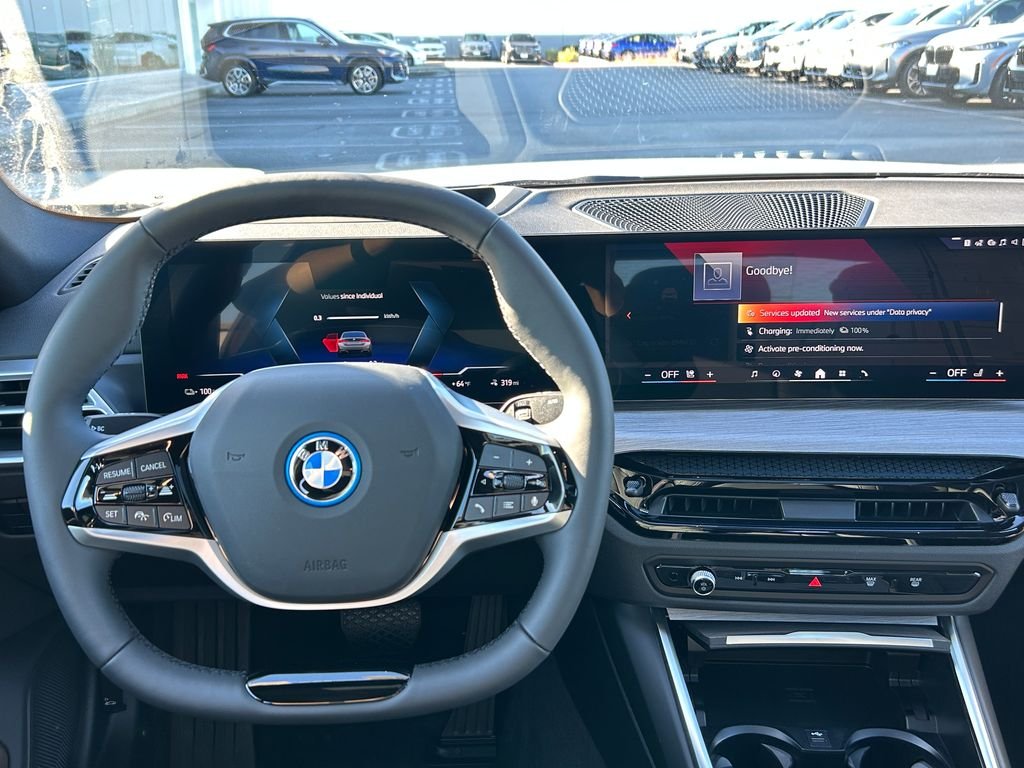 New 2026 Skyscraper Grey Metallic BMW eDrive40 image 17