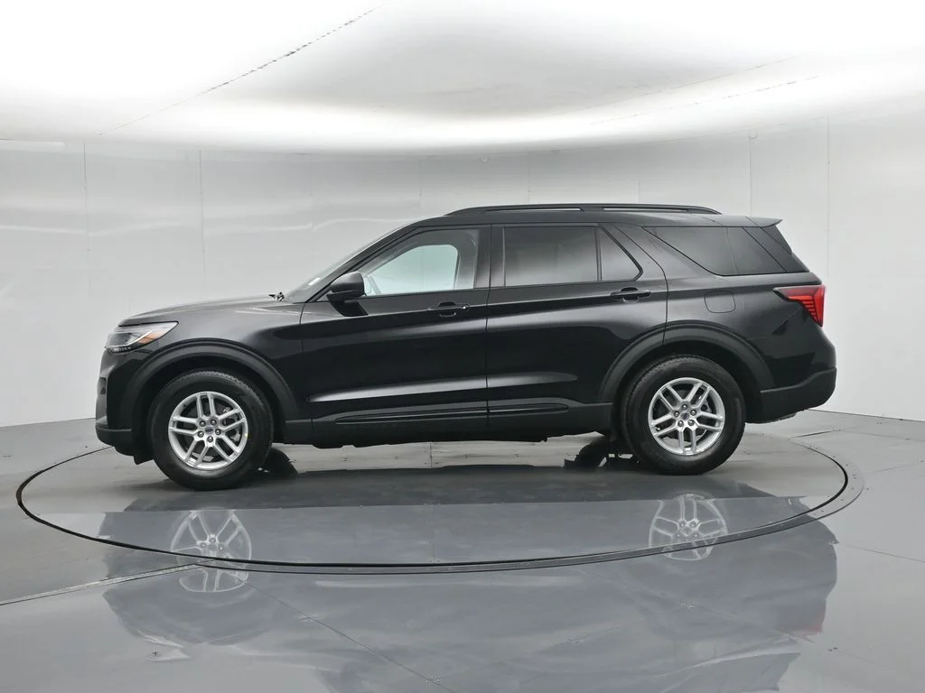 New 2026 Agate Black Metallic Ford Active image 29