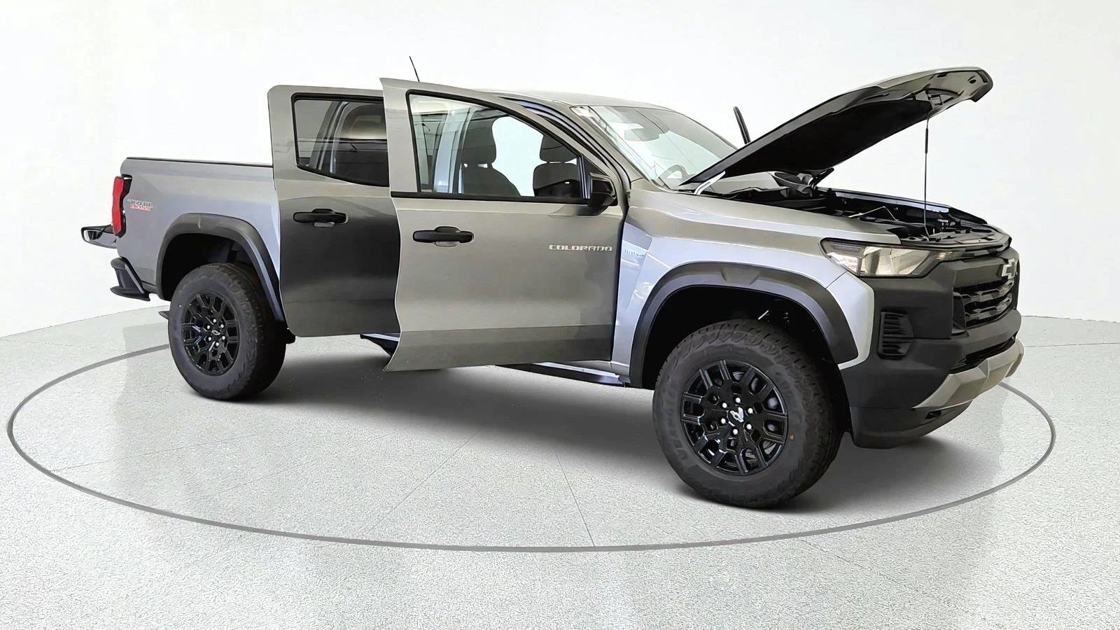 2026 Chevrolet Colorado Trail Boss - Photo 12