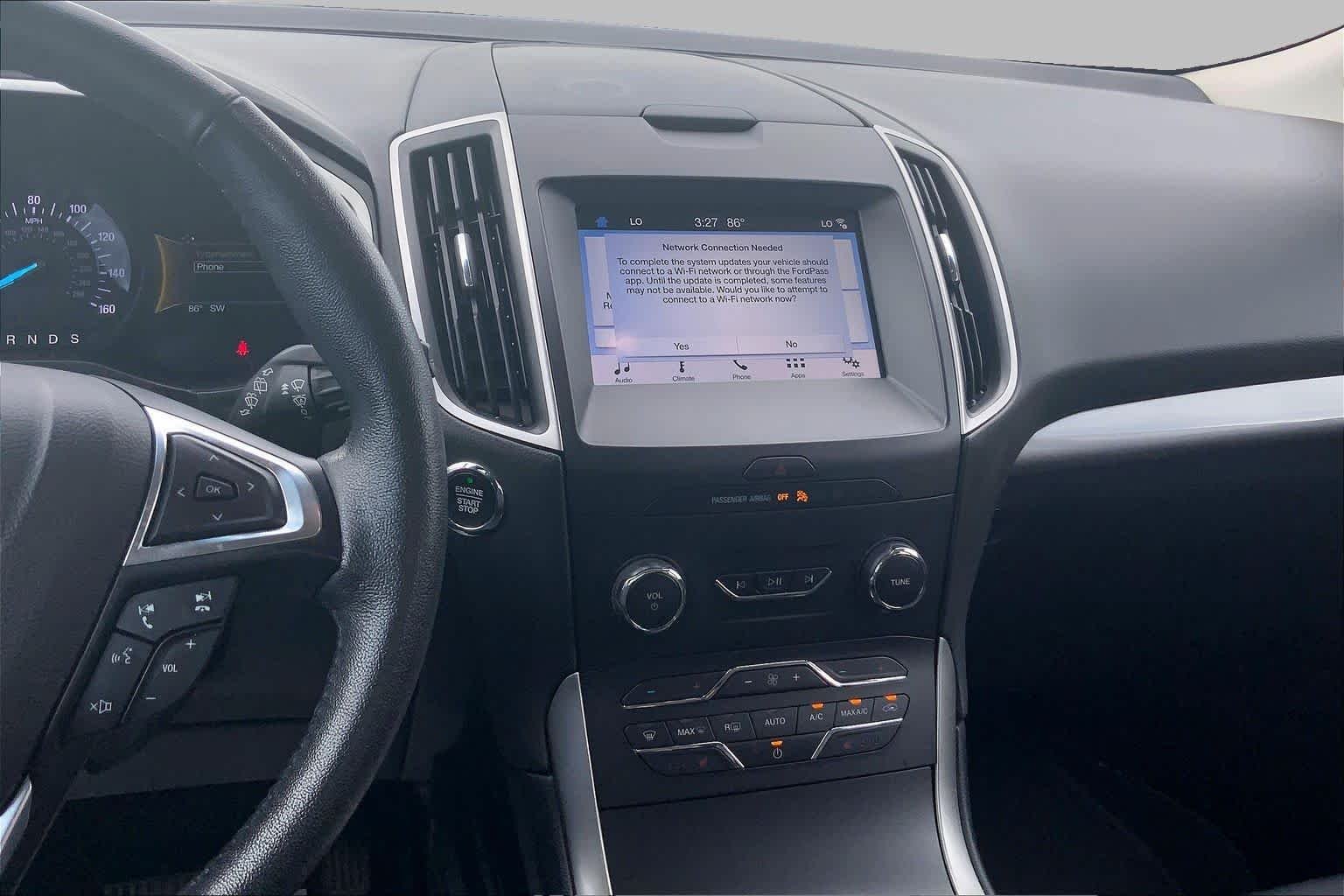 Used 2019 Oxford White Ford SEL image 7