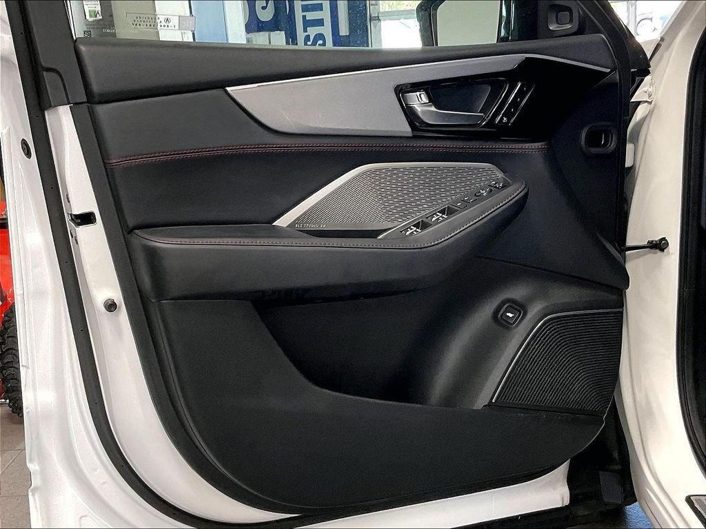 Used 2023 White Acura A-Spec image 9