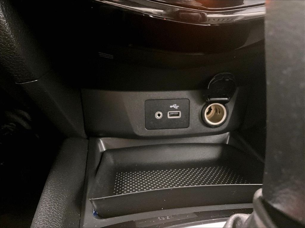 Used 2020 White Nissan S image 26