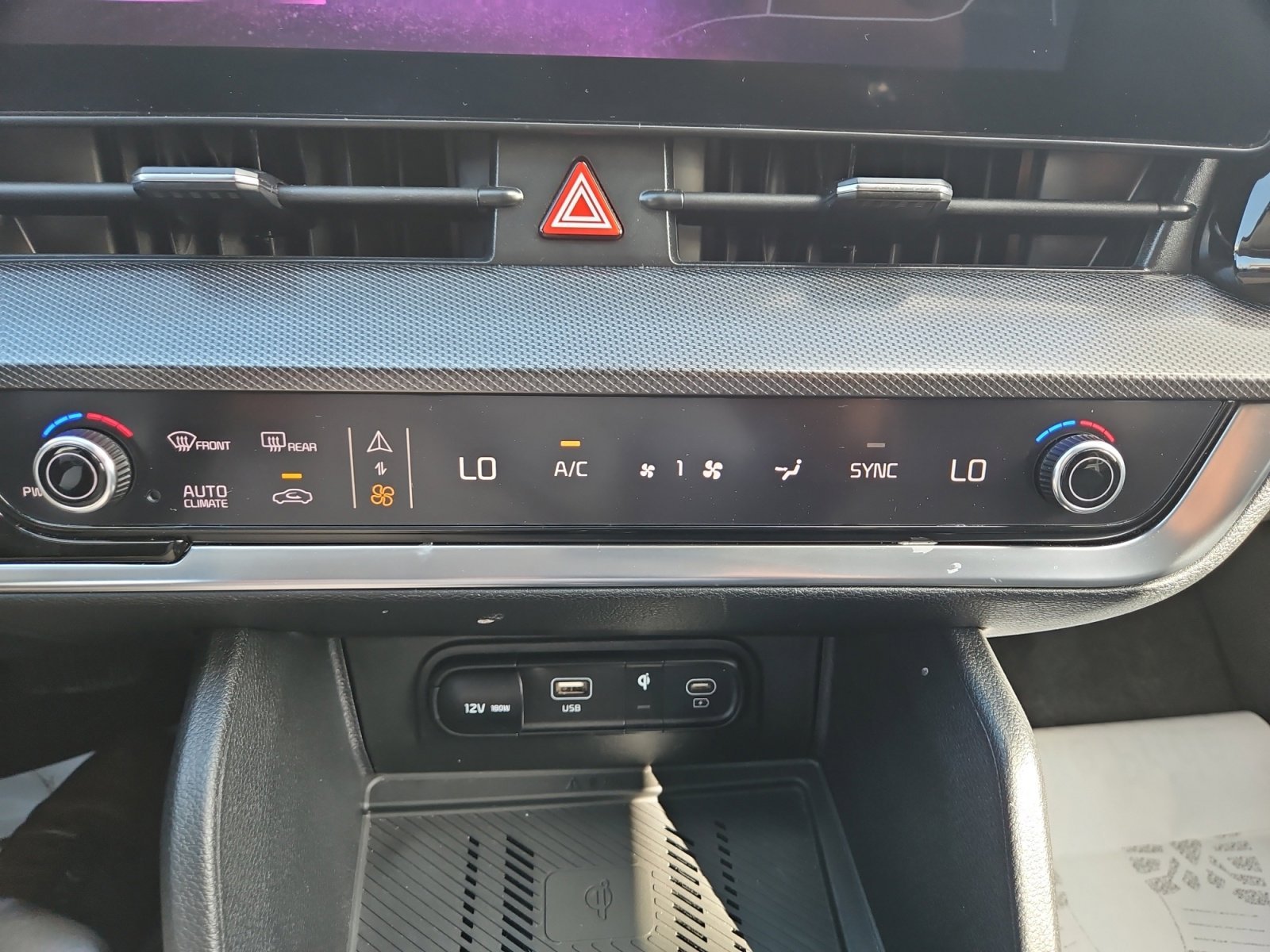 Used 2024 Wolf Gray Kia SX image 17