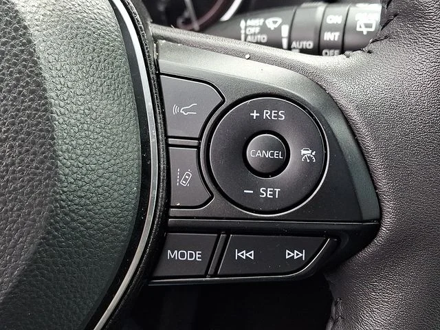 Used 2025 Blue Toyota XLE Premium image 23