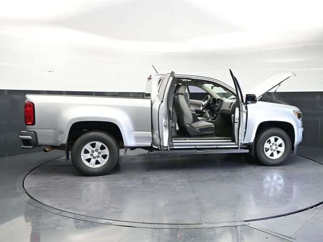Used 2016 Silver Chevrolet Work Truck image 37