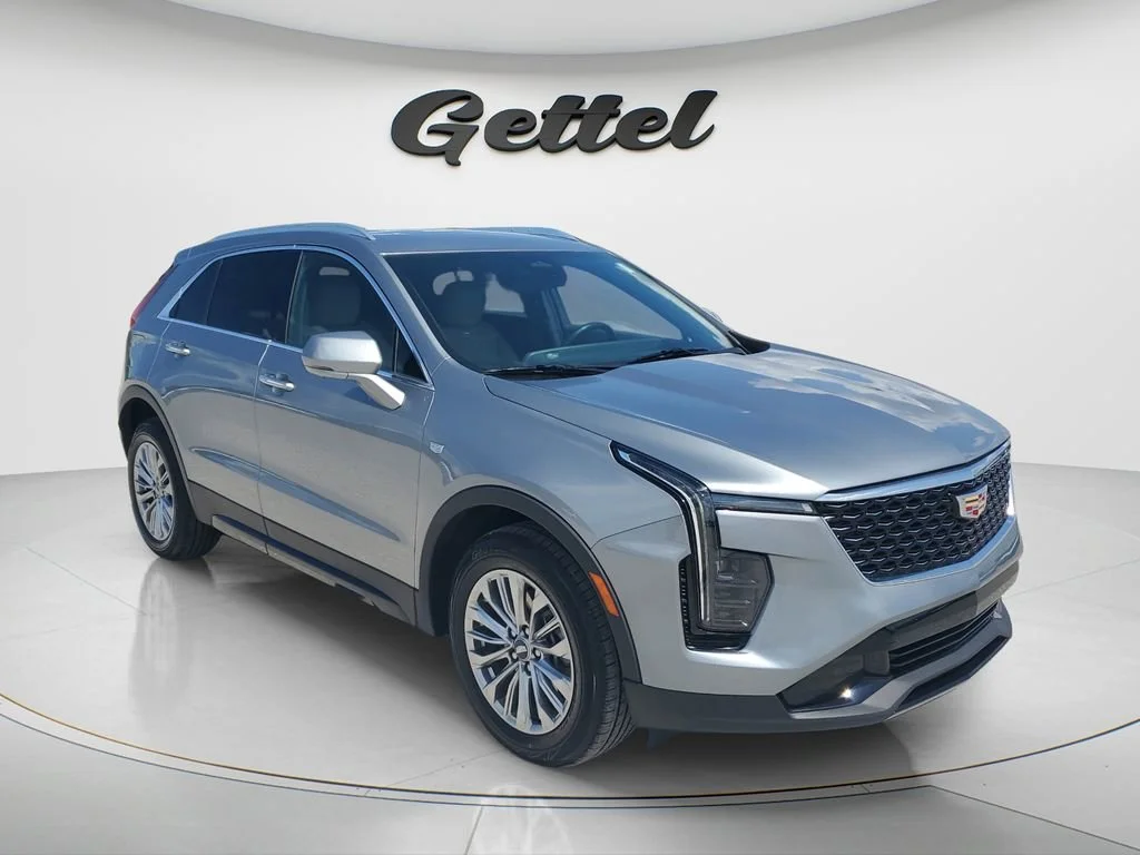 Used 2025 Argent Silver Metallic Cadillac Premium Luxury image 3