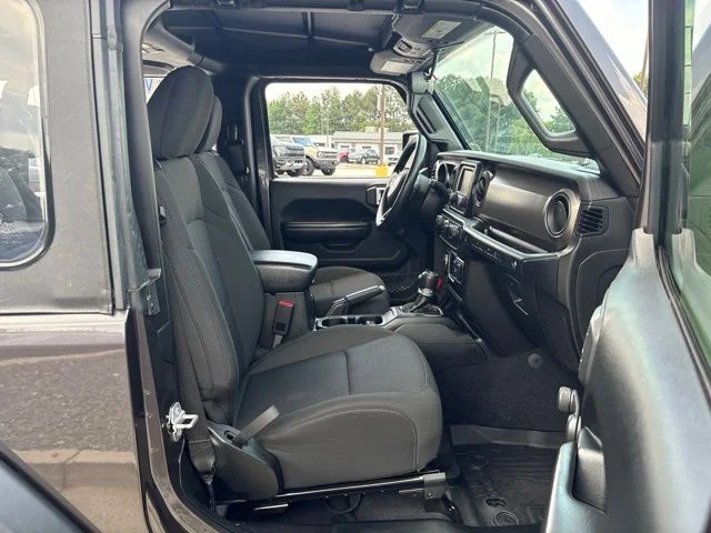 Used 2020 Gray Jeep Sport image 21