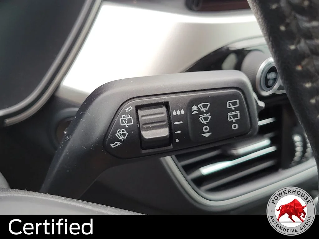 Used 2020 Red Ford SEL image 33