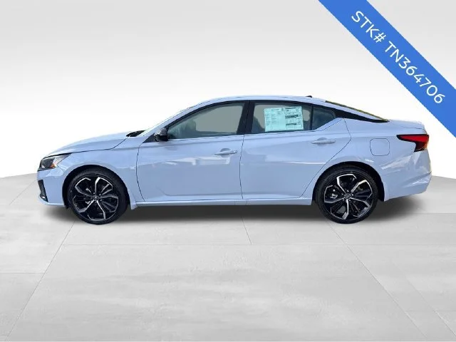New 2026 Gray Sky Pearl Nissan SR image 4