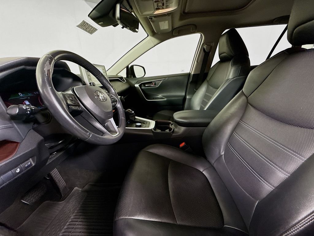 Used 2019 Midnight Black Metallic Toyota Limited image 22