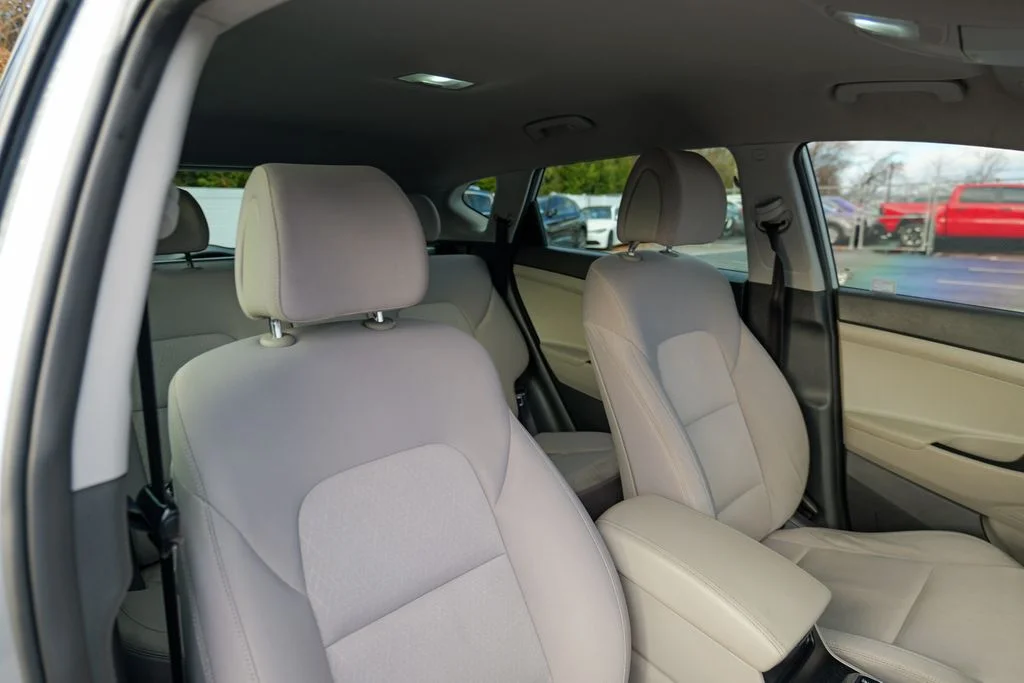 Used 2018 Molten Silver Hyundai SEL image 36