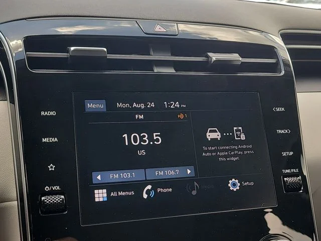 Used 2022 Gray Hyundai SE image 20