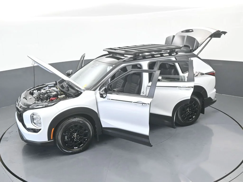 New 2026 White / Black Mitsubishi Trail Edition image 69