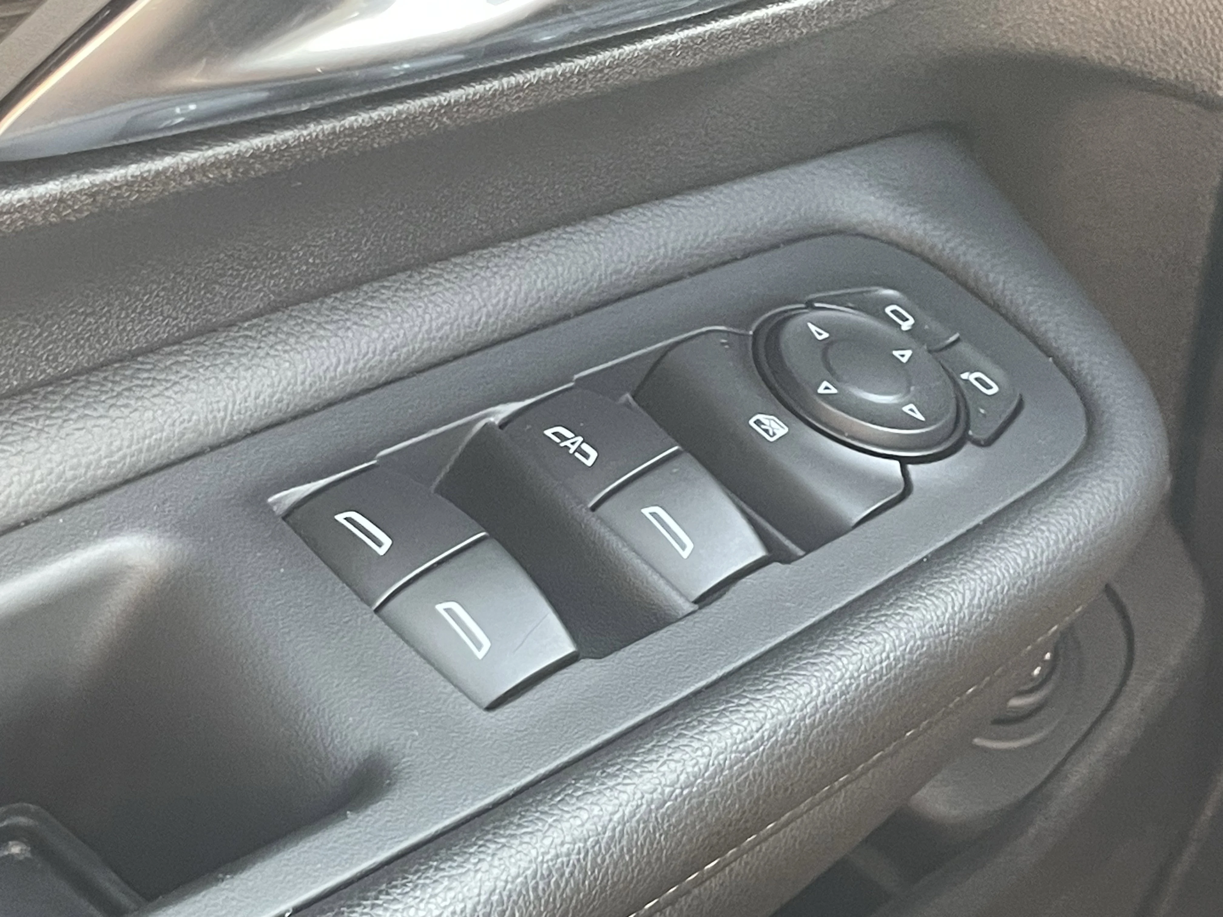 Used 2023 Marine Metallic GMC SLT image 16