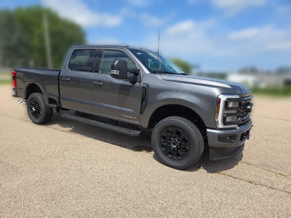 New 2026 Carbonized Gray Metallic Ford F-250® XLT image 7