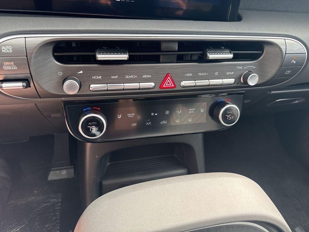 New 2026 Black Hyundai SEL Premium 8P image 23