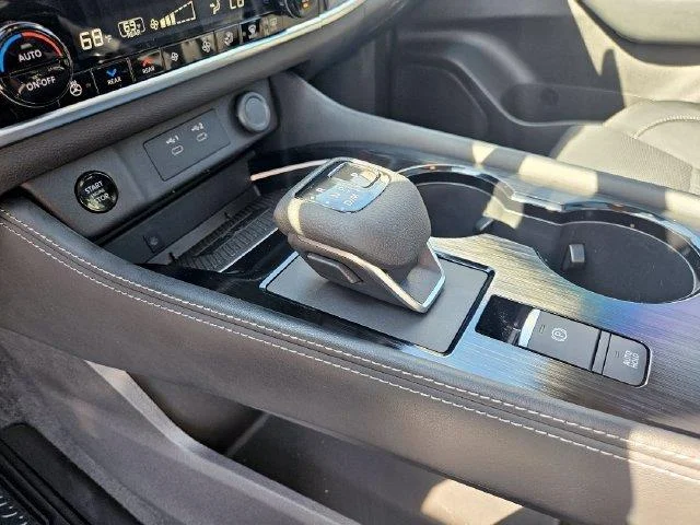 Used 2026 Gray Nissan Platinum image 24