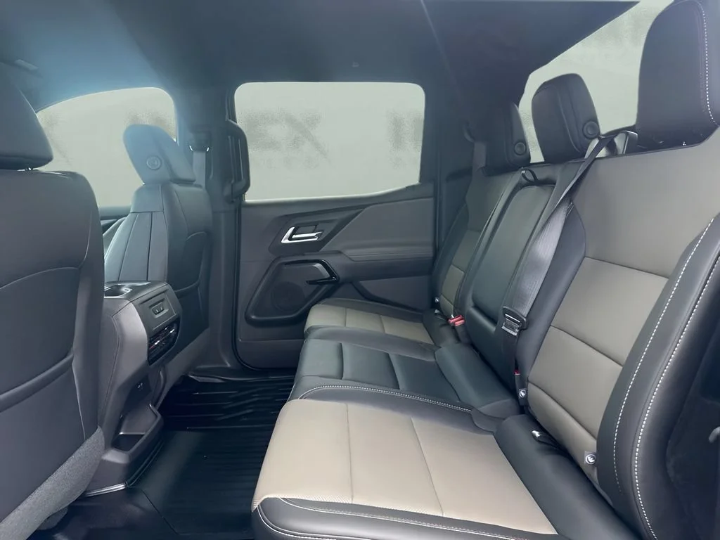 Used 2026 Black Chevrolet Trail Boss - Max Range image 12