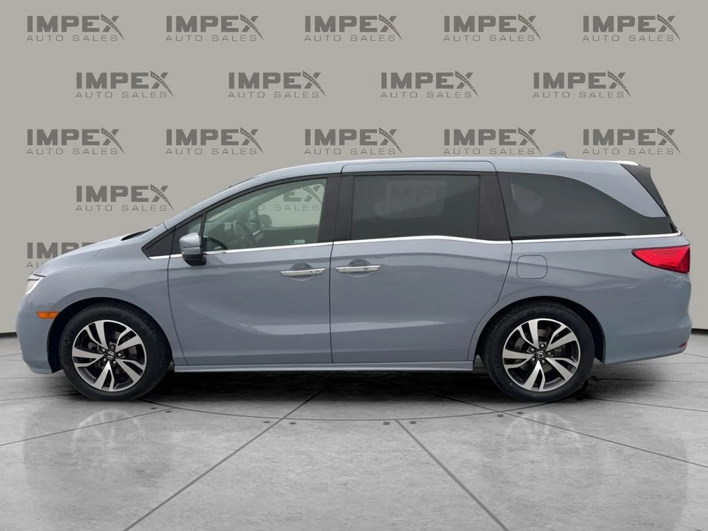 Used 2023 Blue Honda Touring image 2