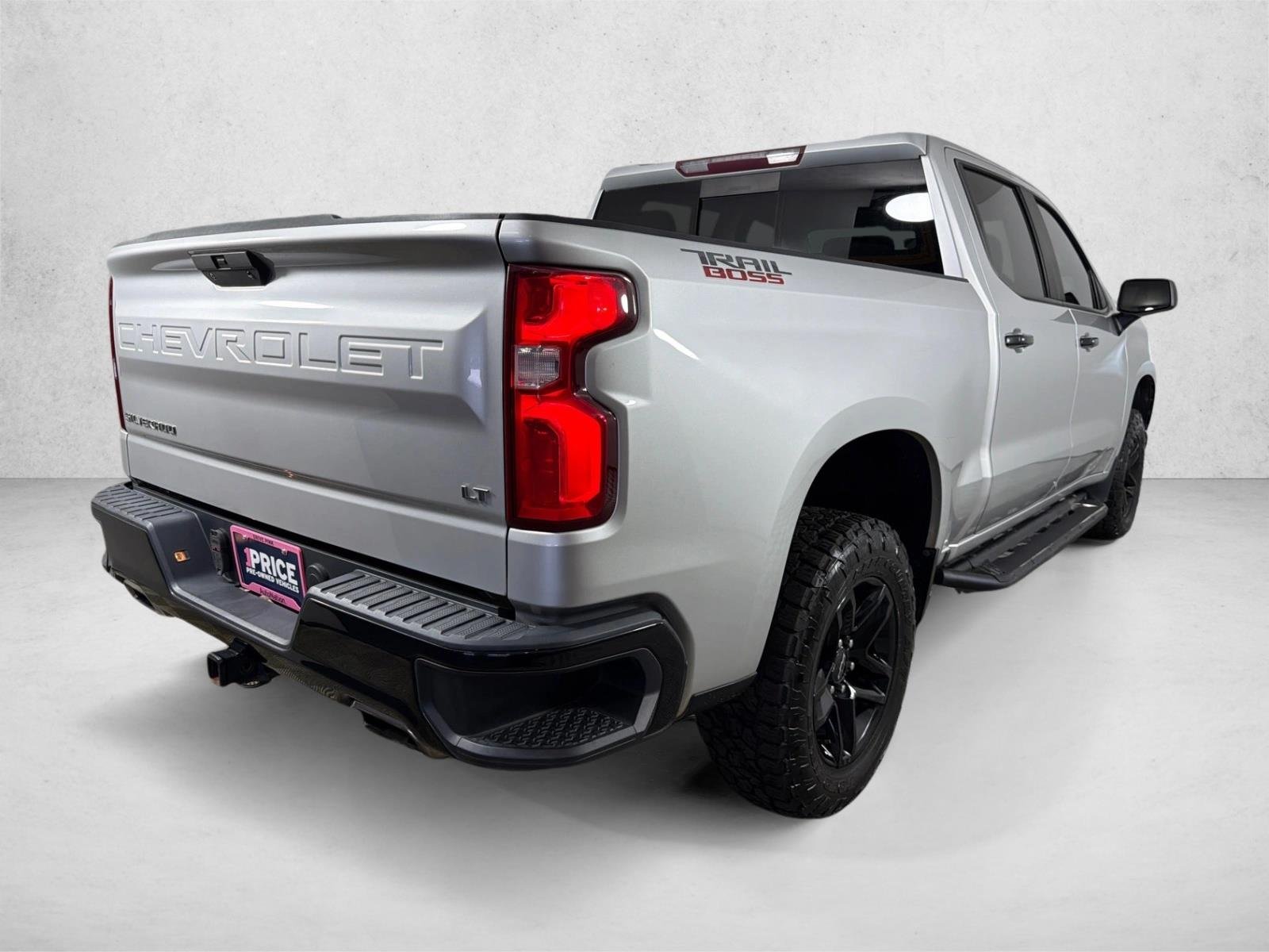 Used 2019 Silver Ice Metallic Chevrolet LT Trail Boss image 3