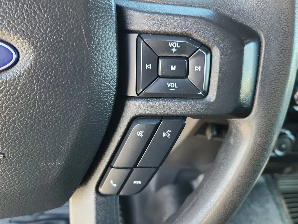 Used 2022 White Ford XL image 21