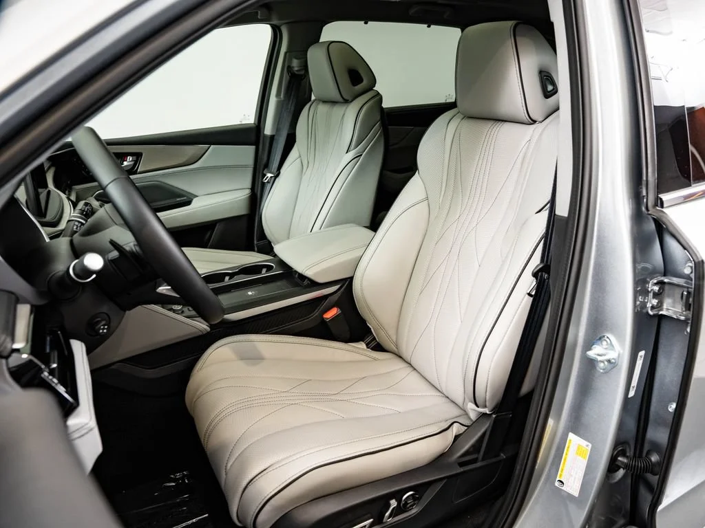 New 2026 Solar Silver Metallic Acura Advance Package image 23