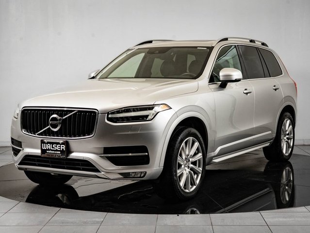 2018 Volvo XC90 T6 Momentum