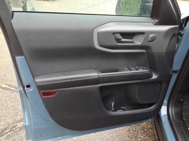 New 2026 Azure Gray Metallic Tri-Coat Ford Outer Banks® image 17