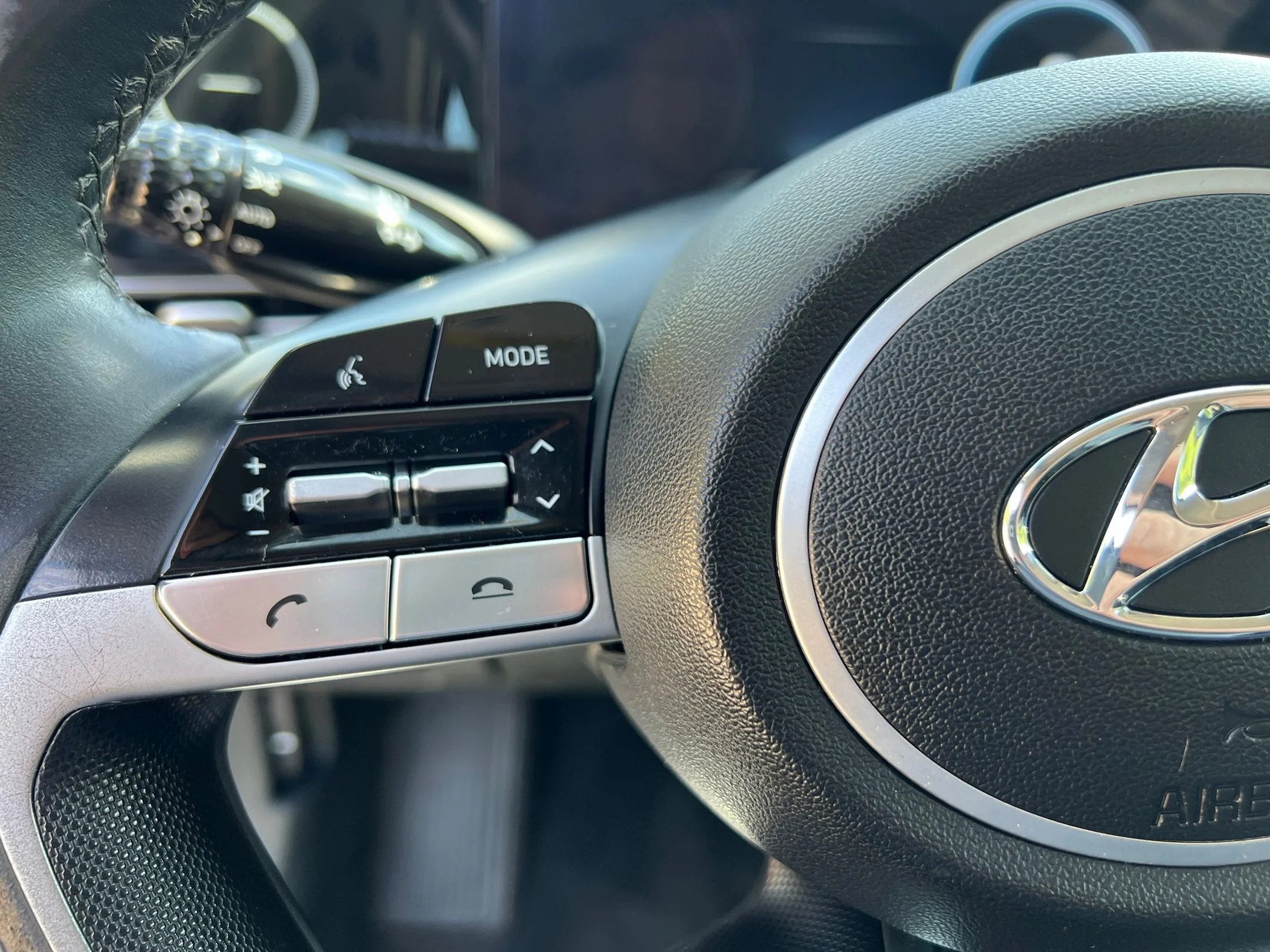 Used 2023 Scarlet Red Pearl Hyundai SEL image 23
