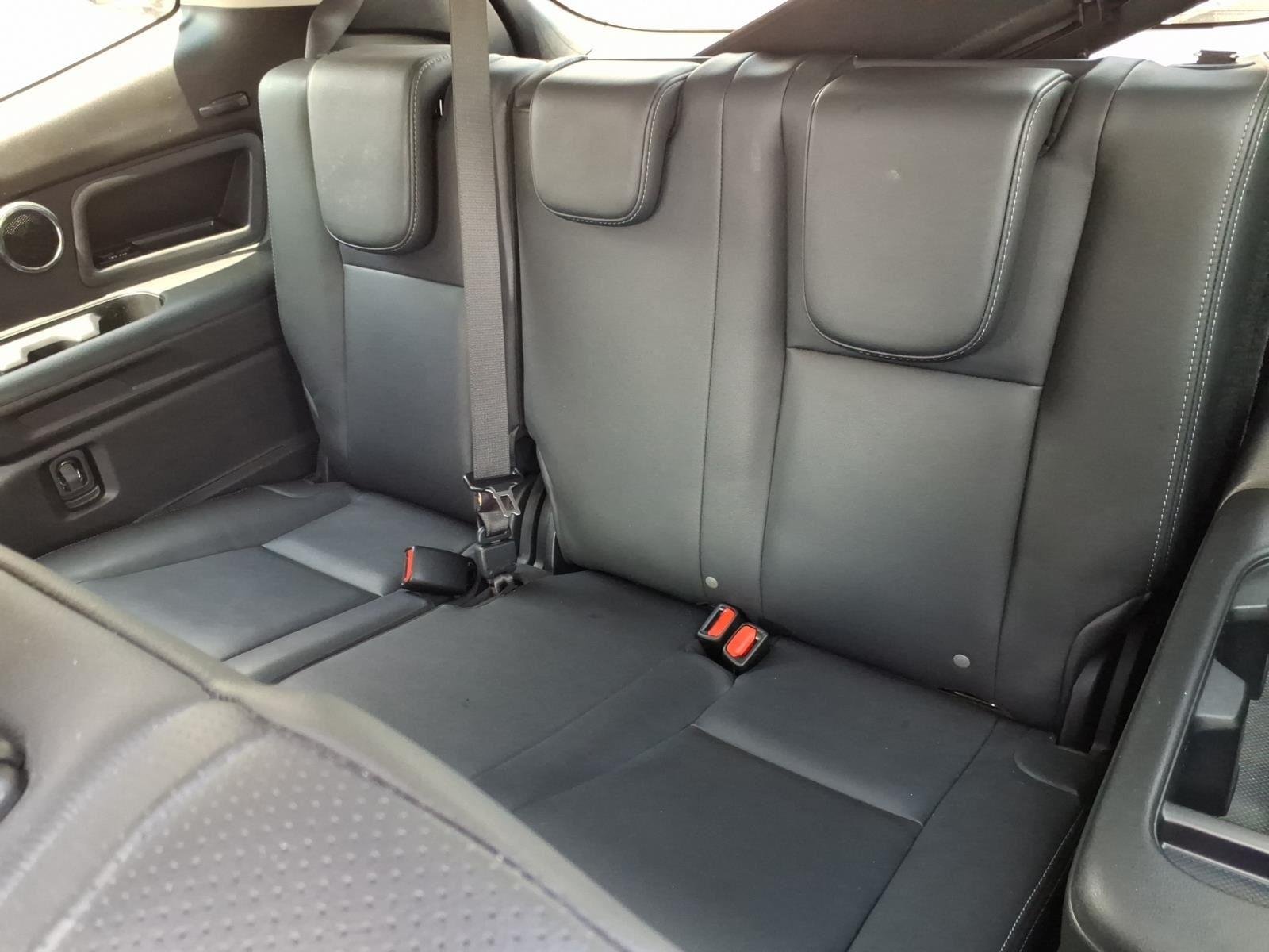 Used 2022 Crystal White Pearl Subaru Limited image 20