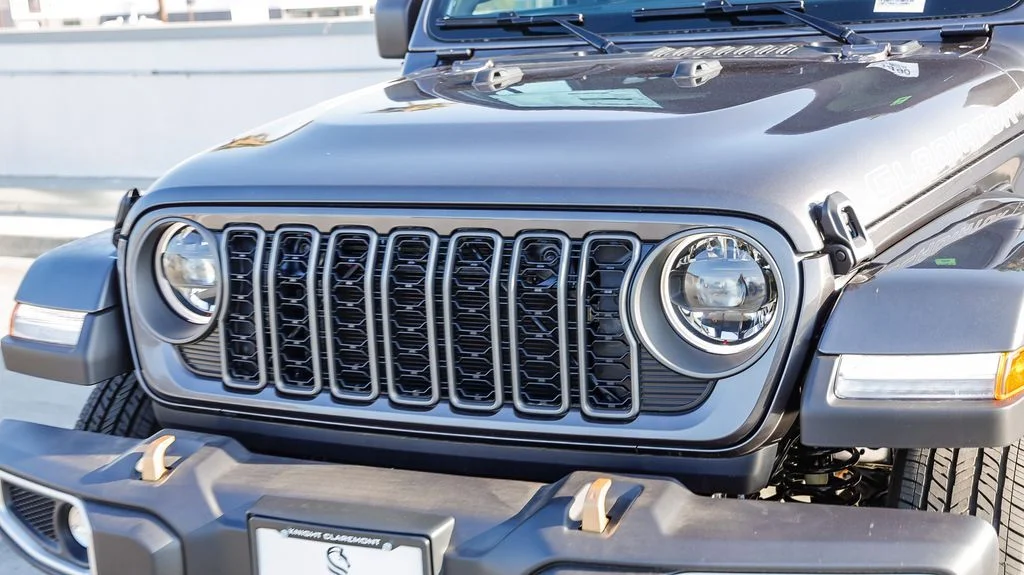 New 2026 Gray Jeep 85th Anniversary Edition image 6