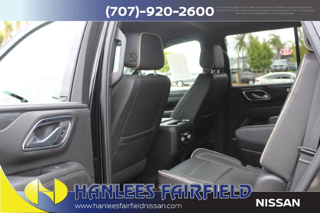 Used 2024 Black GMC SLT image 17
