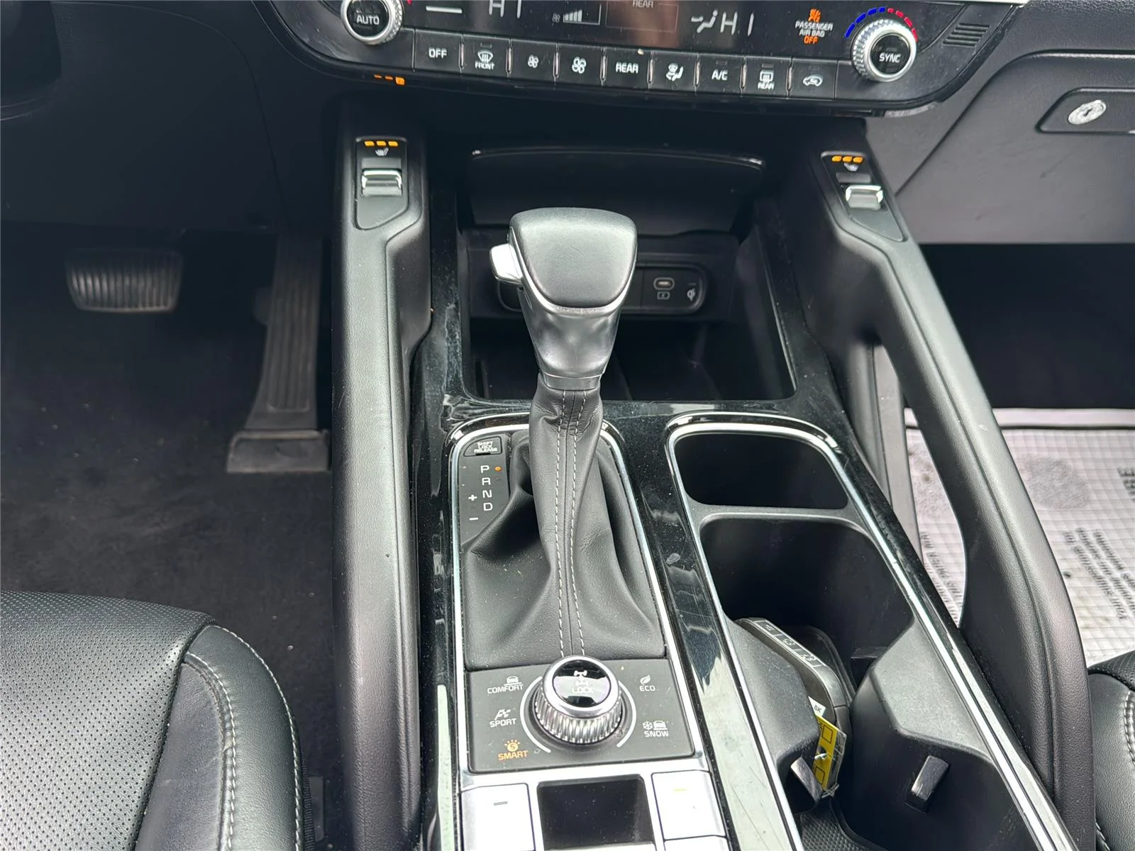 Used 2025 Ebony Black Kia S image 15