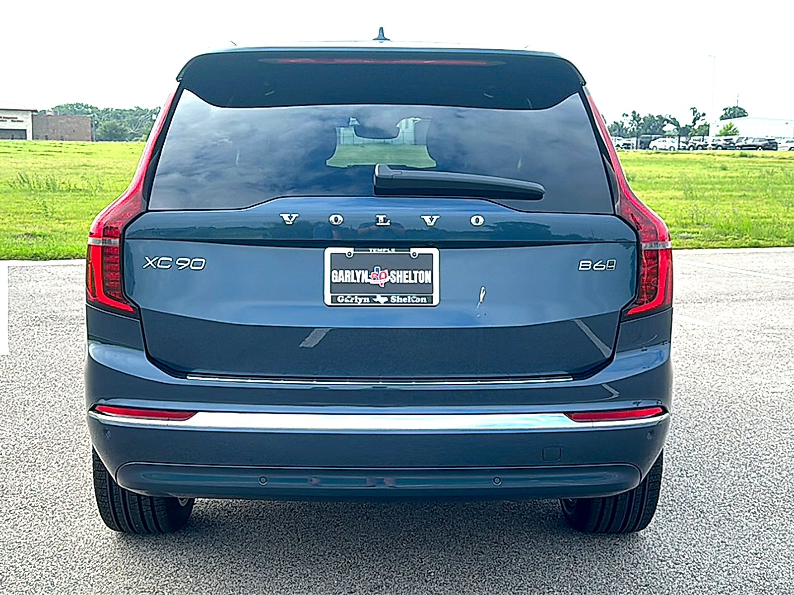 2026 Volvo XC90 Plus - Photo 7