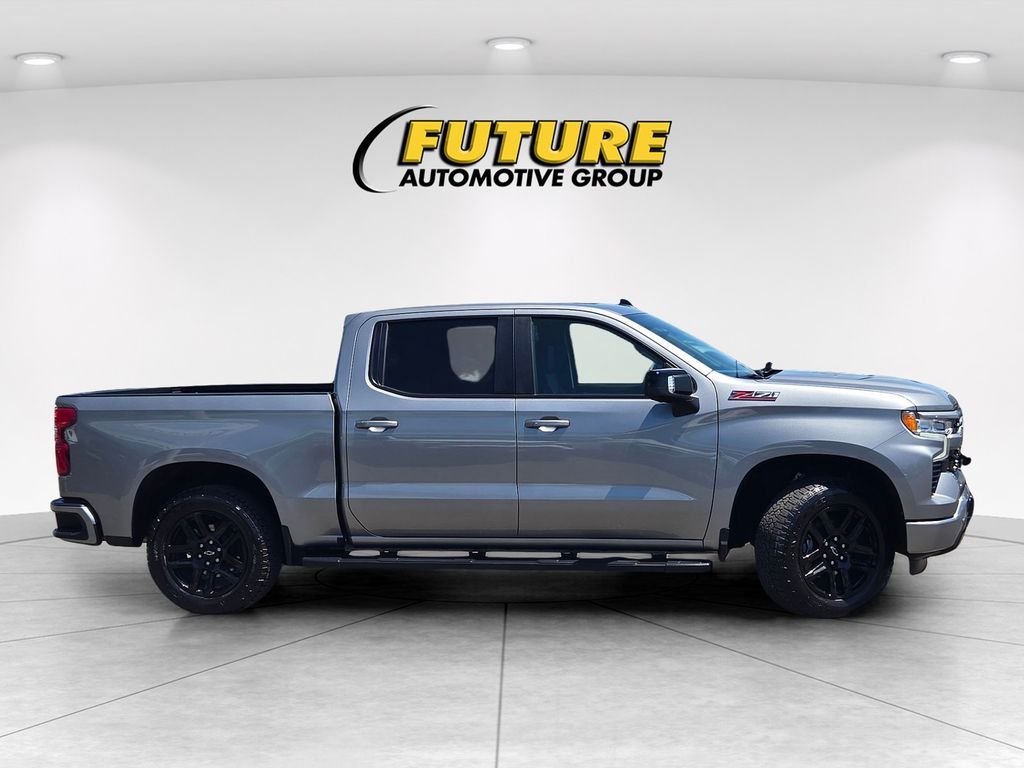 Used 2026 Gray Chevrolet RST image 3