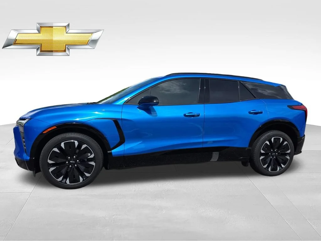 Used 2024 Riptide Blue Metallic Chevrolet RS image 3