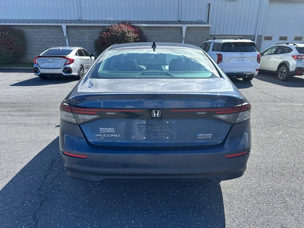 Used 2024 Canyon River Blue Metallic Honda Touring image 4
