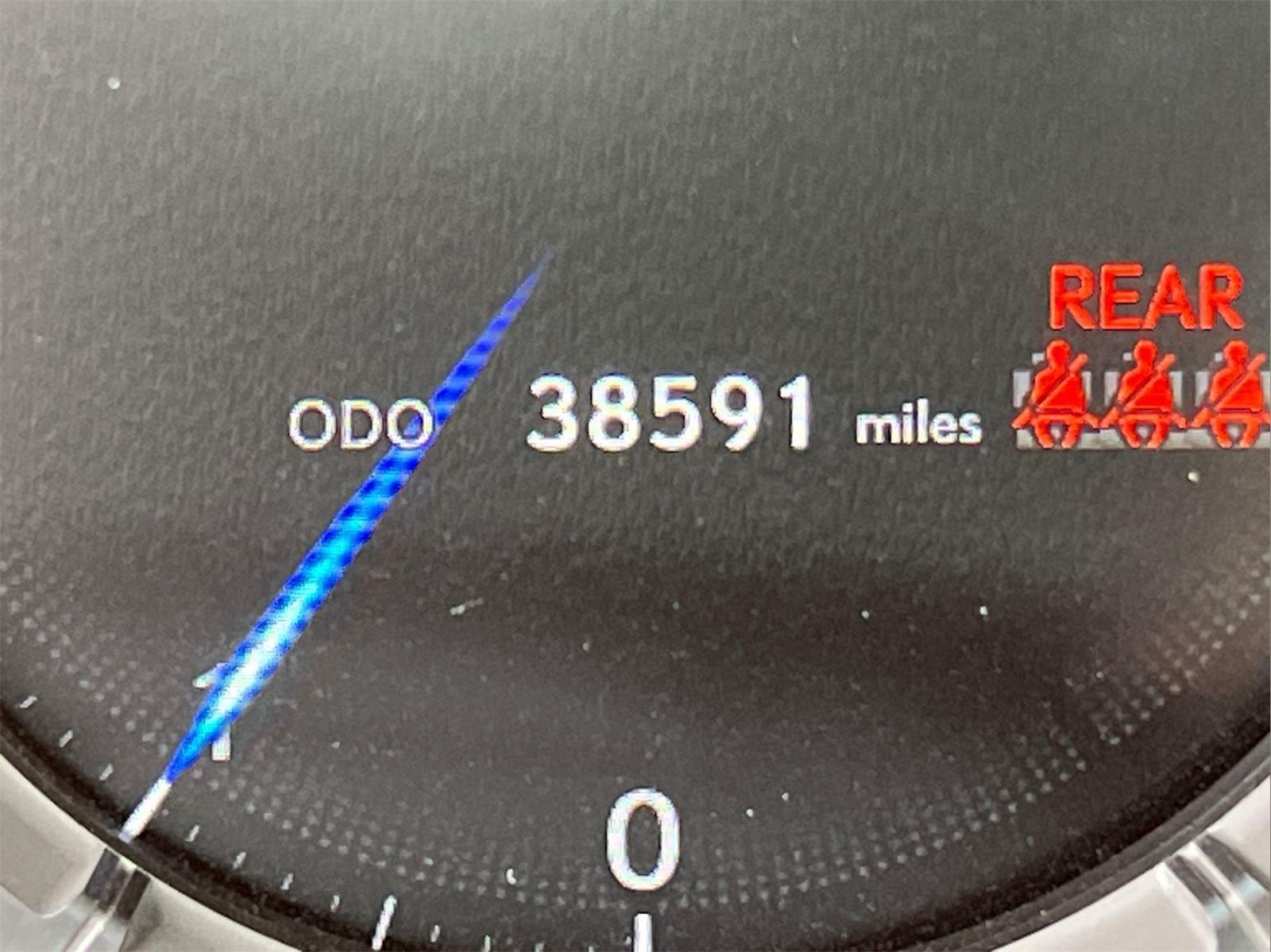 2022 Lexus ES F SPORT - Photo 28