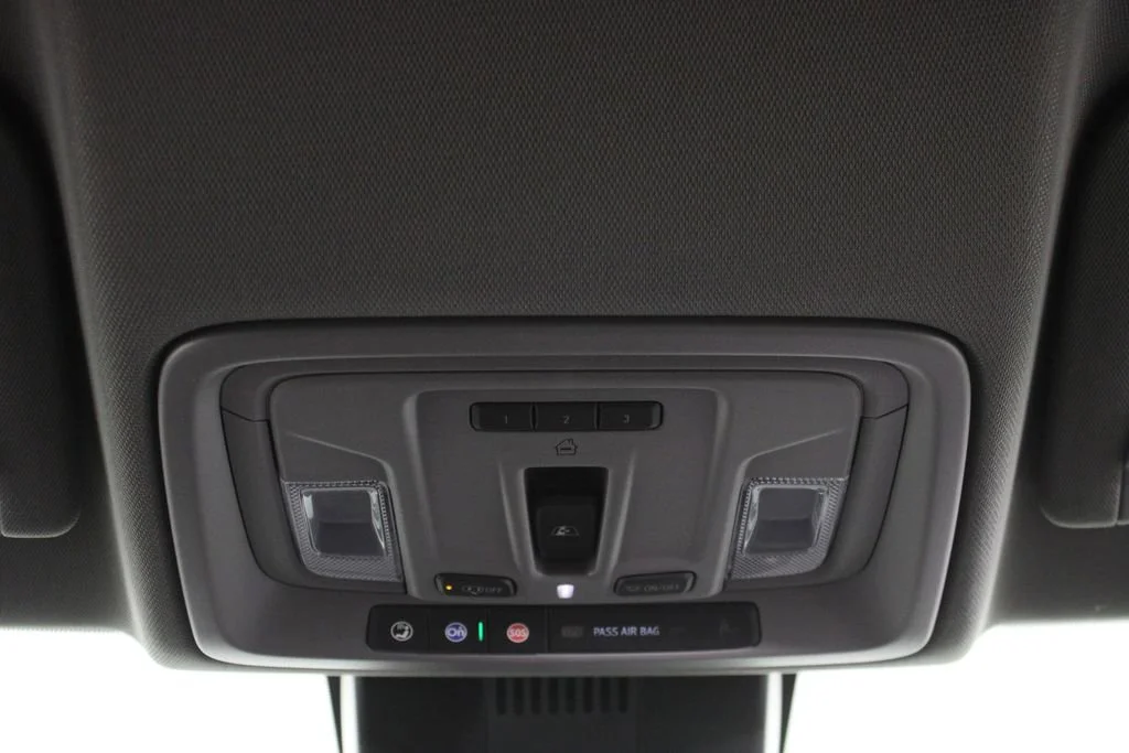 New 2026 Glacier White Tricoat GMC SLT image 22