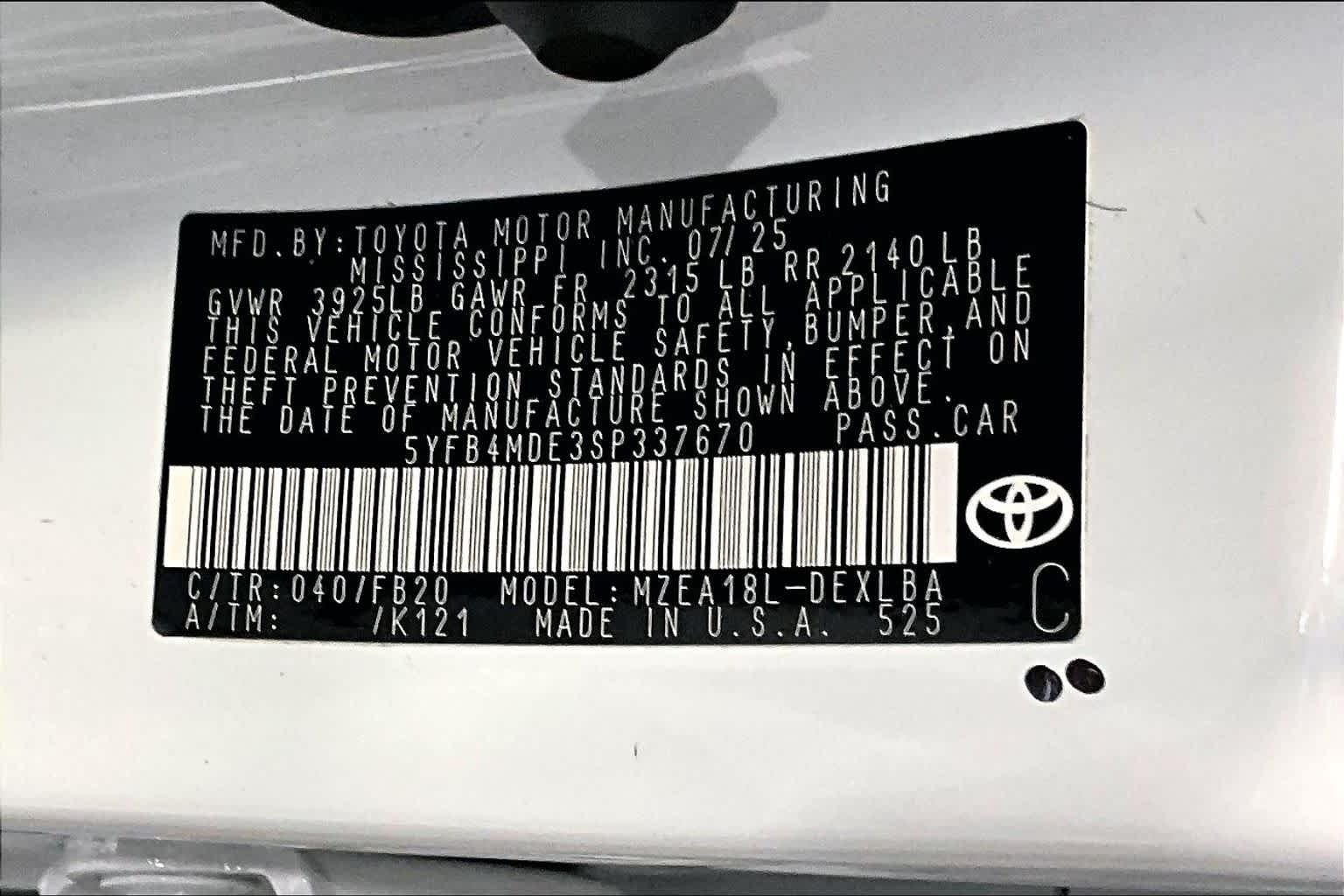 Used 2025 Ice Cap Toyota LE image 34