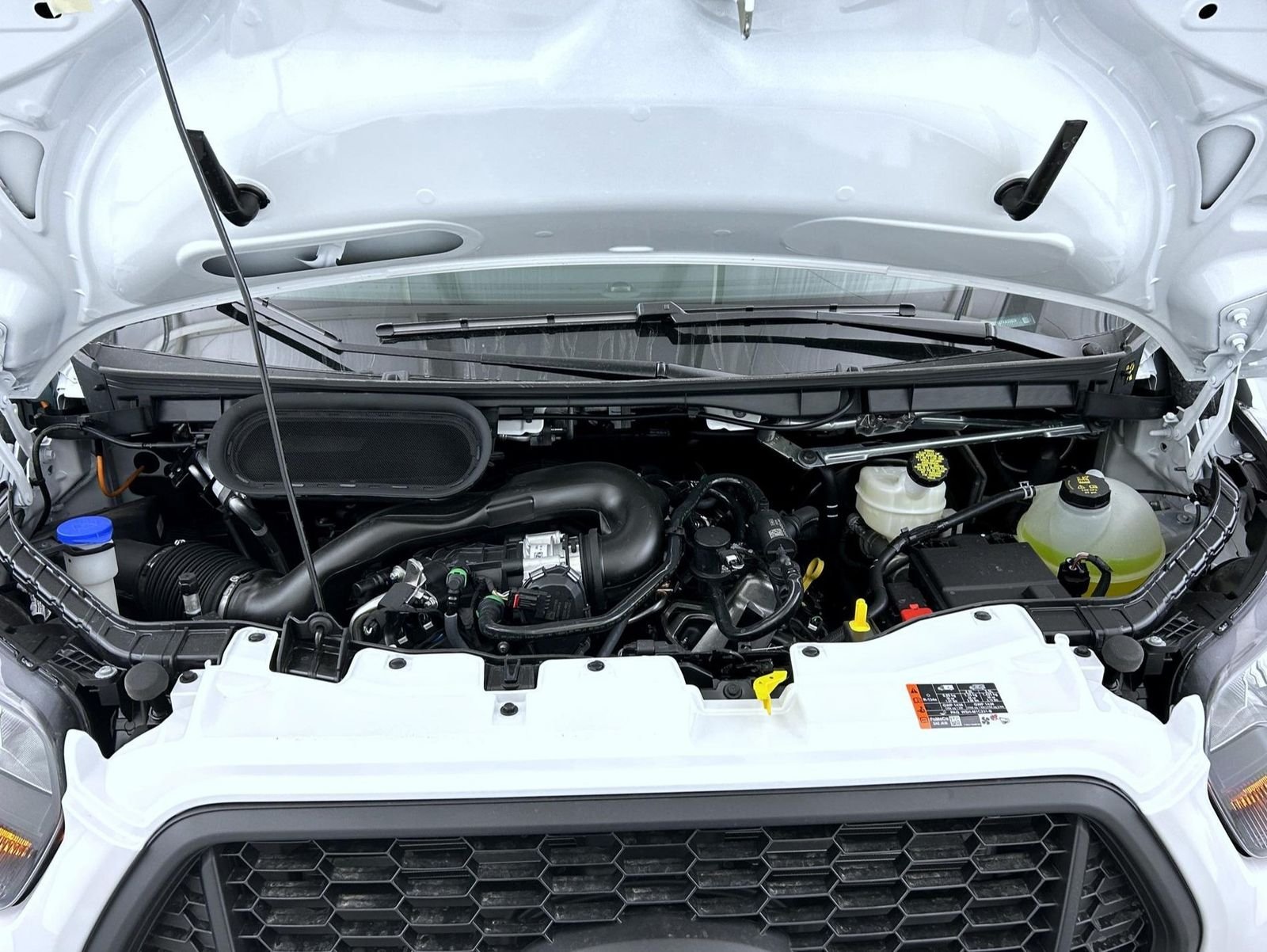 New 2026 Oxford White Ford XL image 22