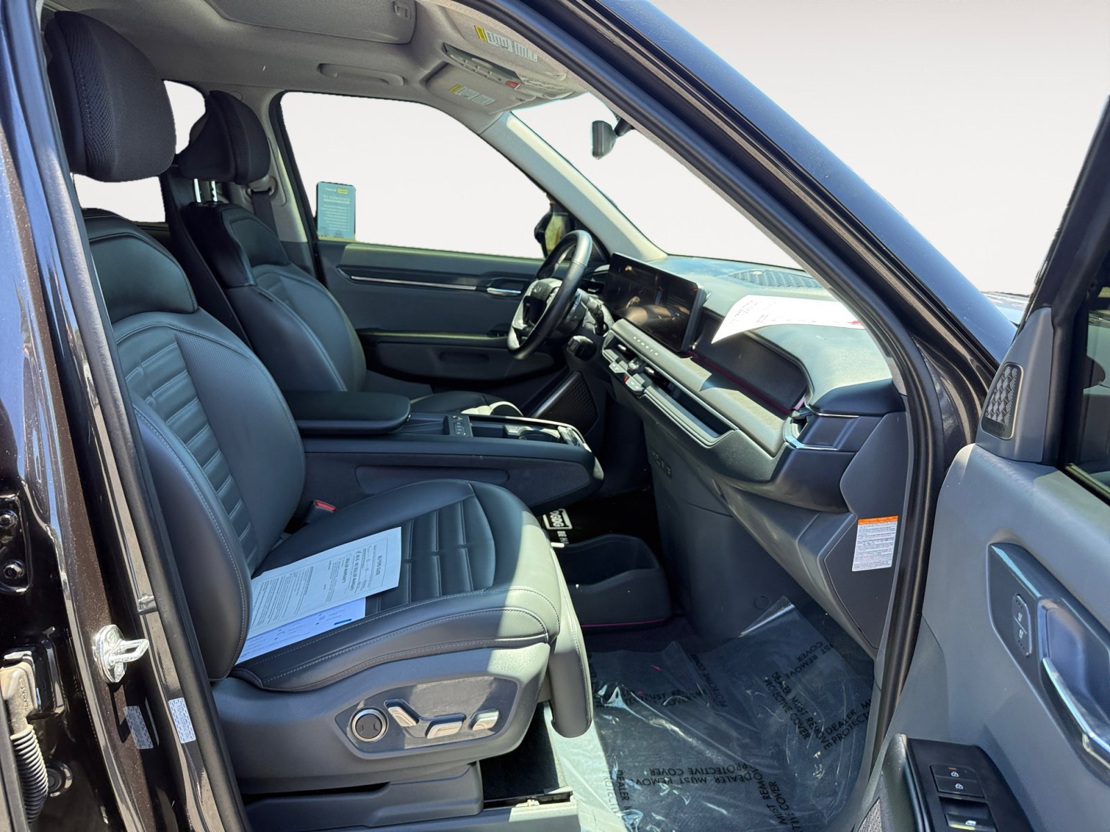 Used 2024 Panthera Metallic Kia Land image 19
