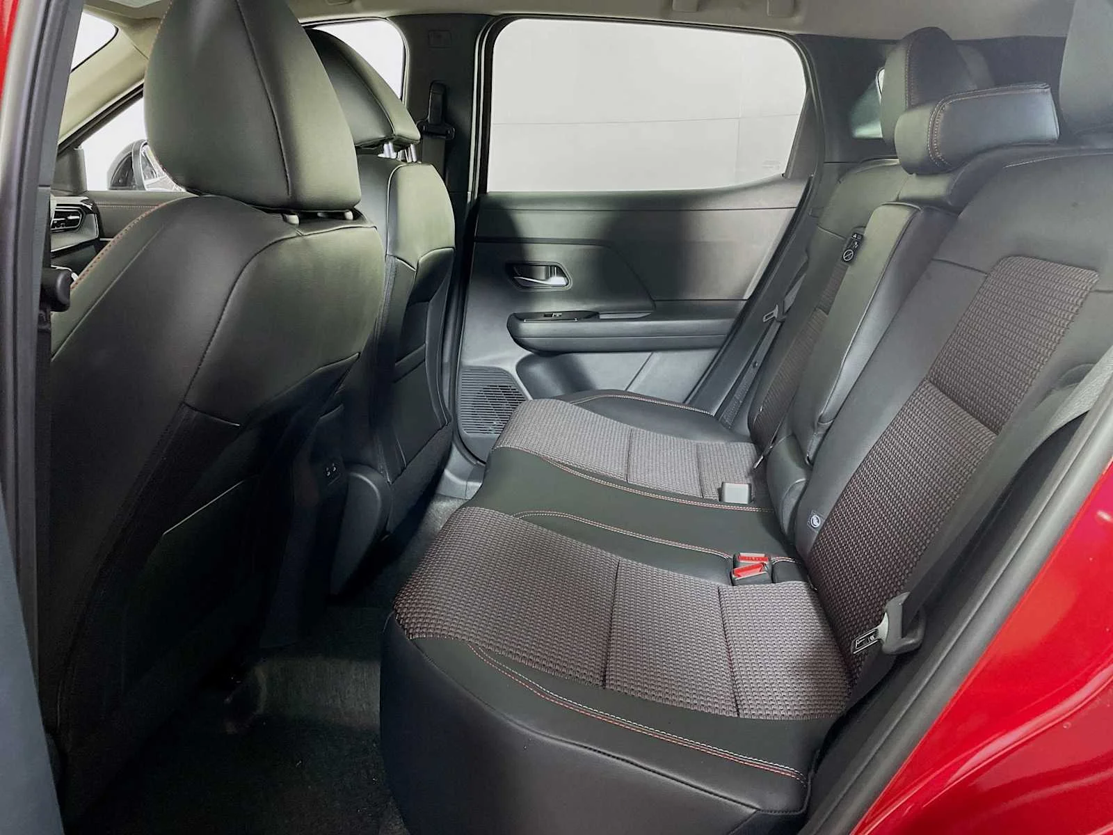 New 2026 Scarlet Ember Tintcoat Nissan SR image 5