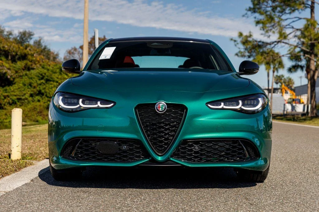2025 Alfa Romeo Giulia Base - Photo 16