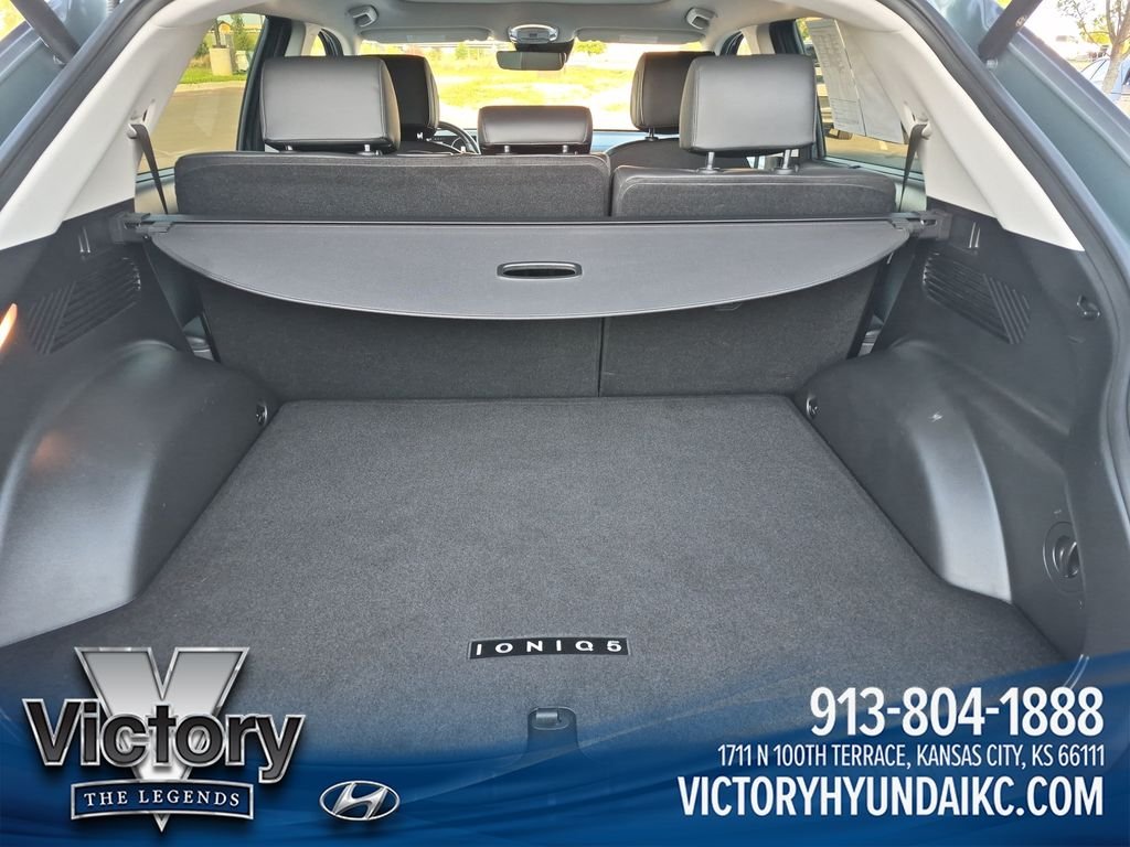 Used 2023 Green Hyundai Limited image 25