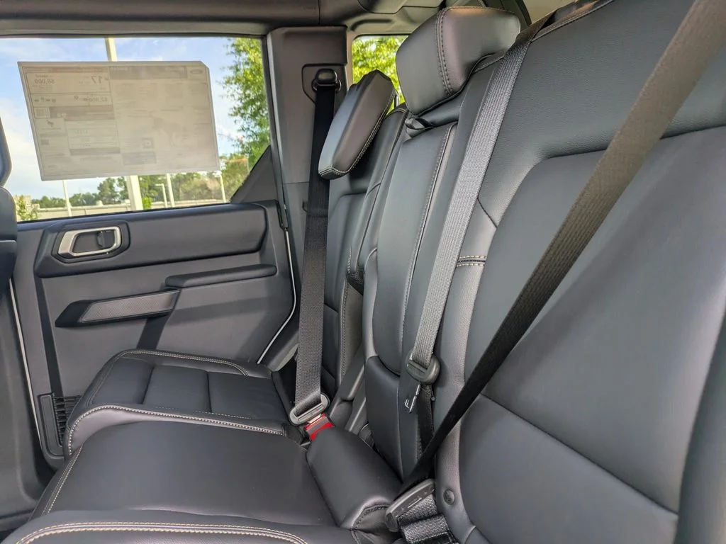 New 2026 Avalanche Gray Ford Badlands image 13